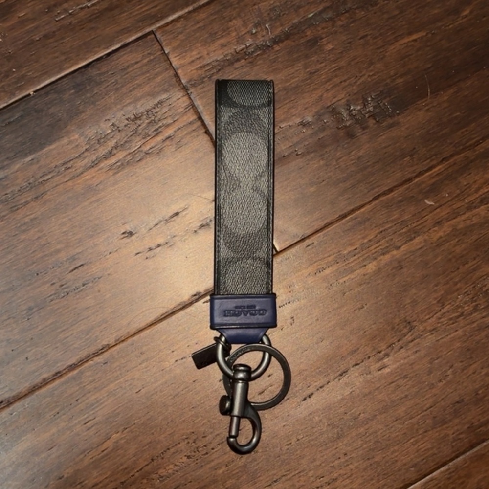 Coach key chain loop!